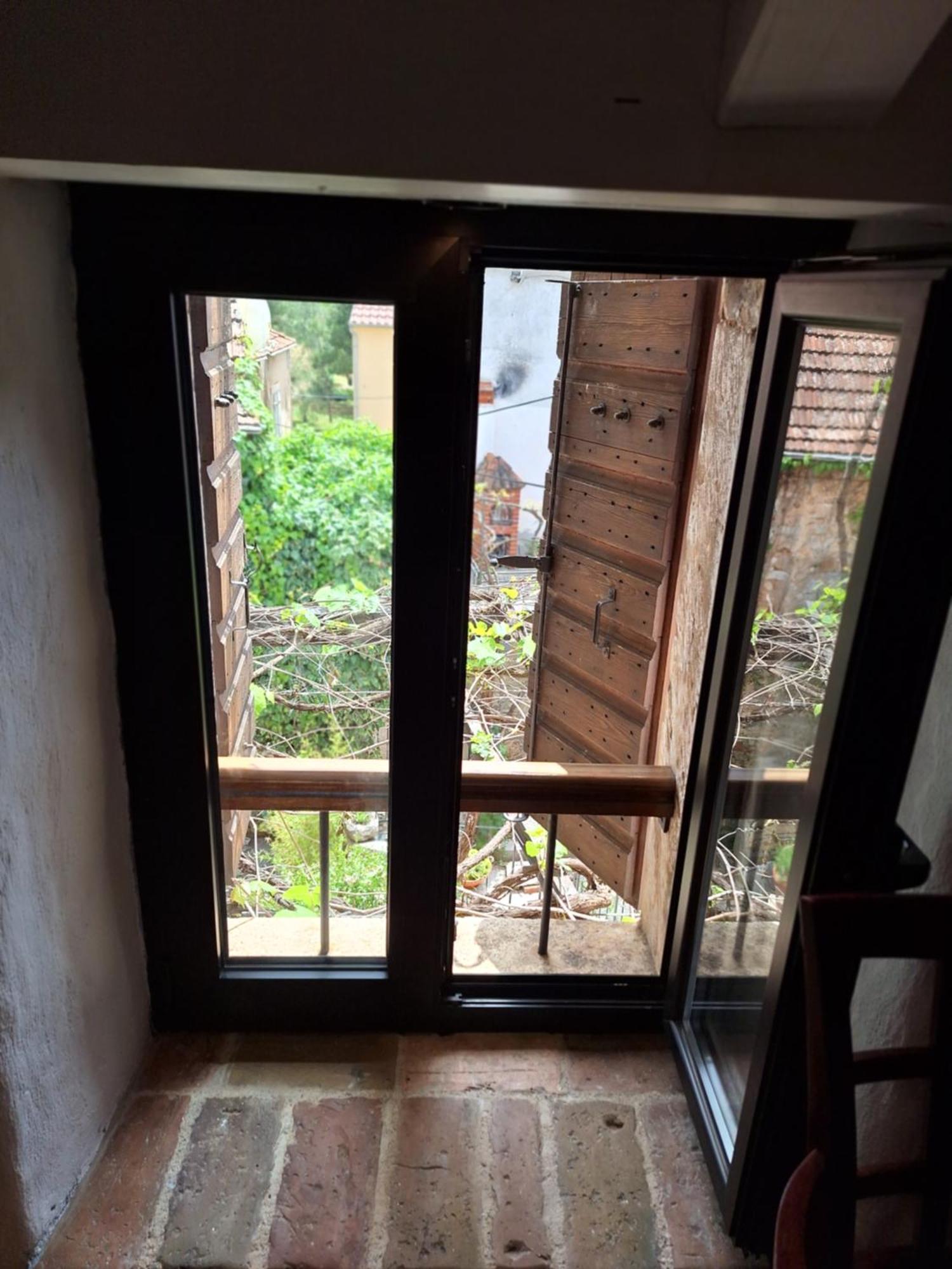 Apartment George Stari Grad  Εξωτερικό φωτογραφία